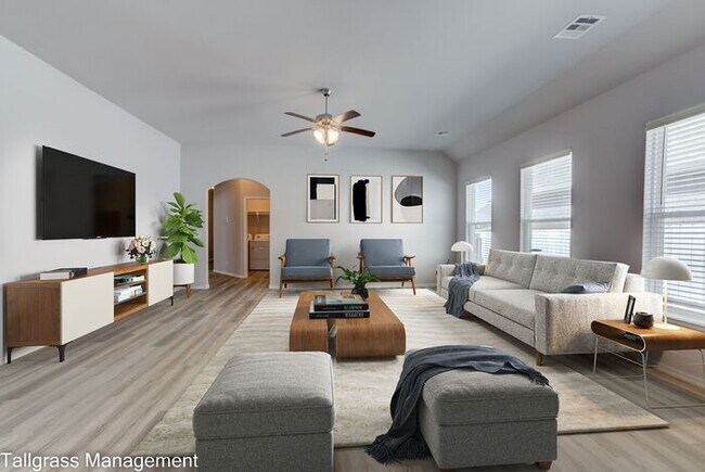 Building Photo - Spacious 4-Bedroom, 2.5-Bath in Broken Arrow!