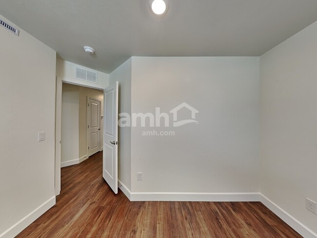 Building Photo - 7475 S Via Bombachas