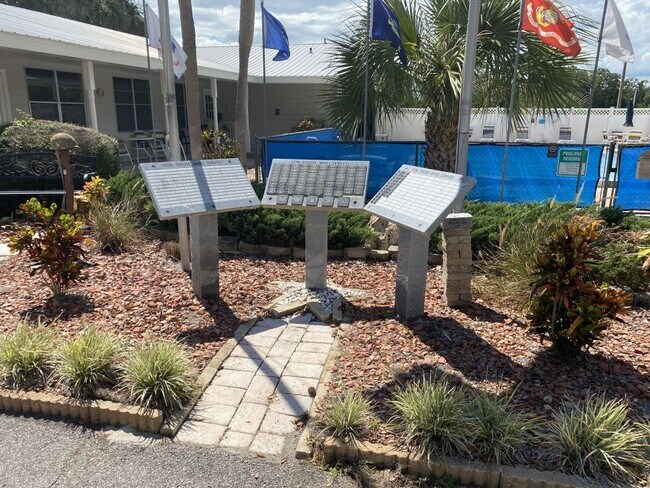 Building Photo - 502 Old Colony Rd