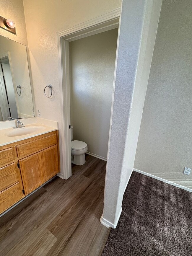 Building Photo - Beautiful 3bed/2bathroom Home in West Sac