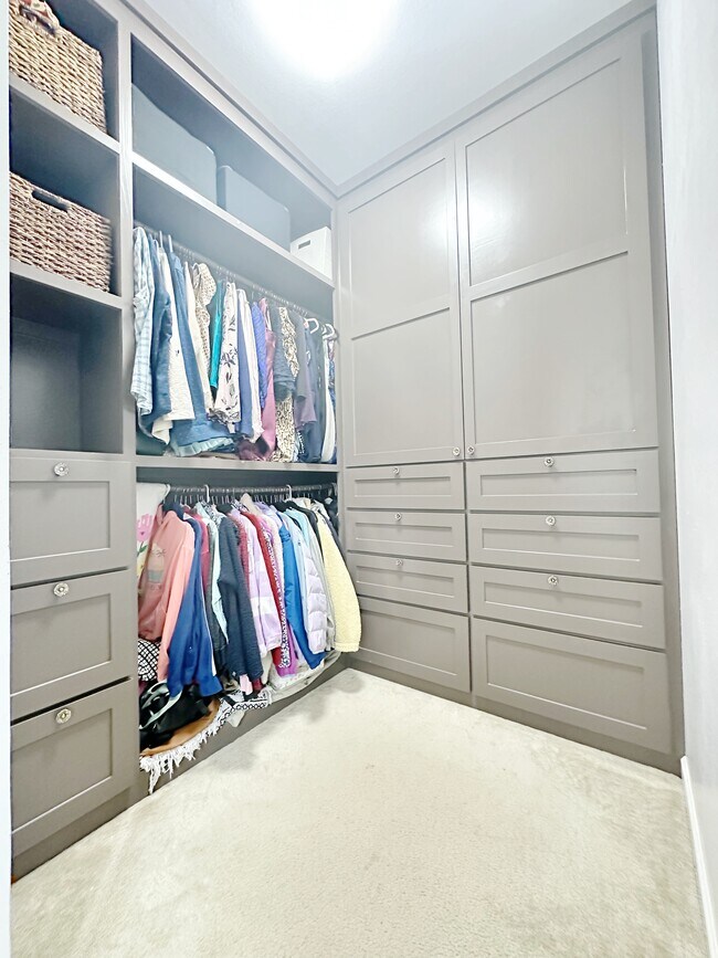 Building Photo - 4847 Juniper Park Dr