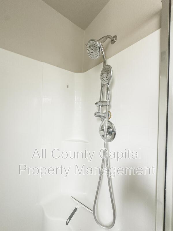 Building Photo - 2707 Burlington