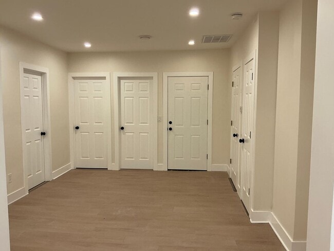 Building Photo - Refine Tyler Realty LLC