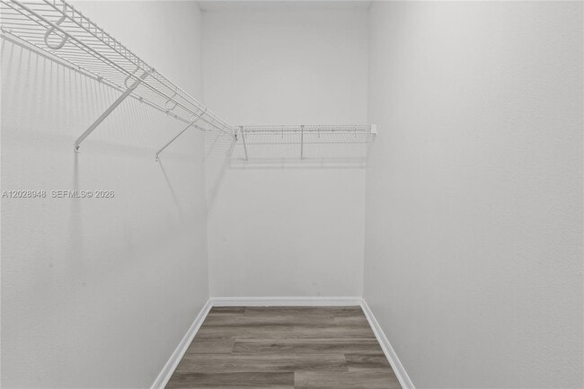 Building Photo - 434 Castlemain Cir