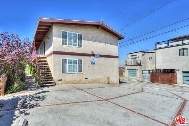 Building Photo - 313 Mildred Ave