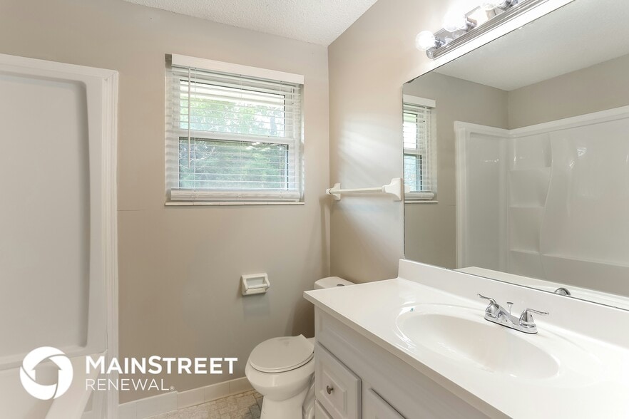 Building Photo - 85589 Winona Bayview Rd