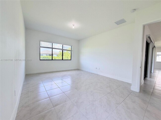 Building Photo - 5028 Gambero Wy