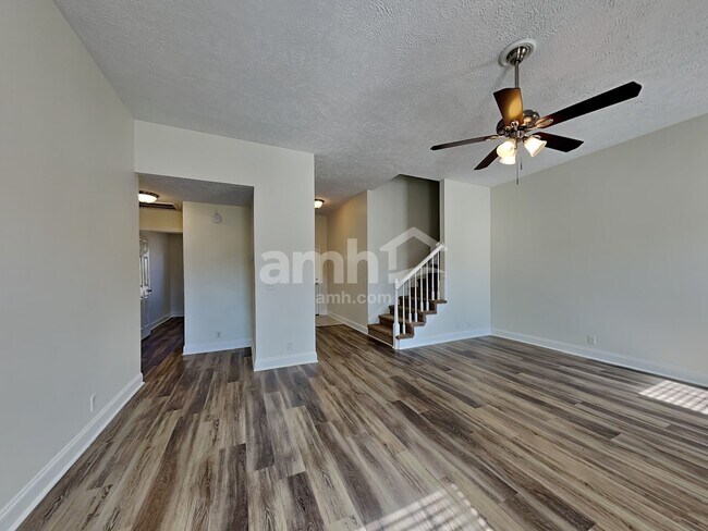 Building Photo - 1117 Mantle Way