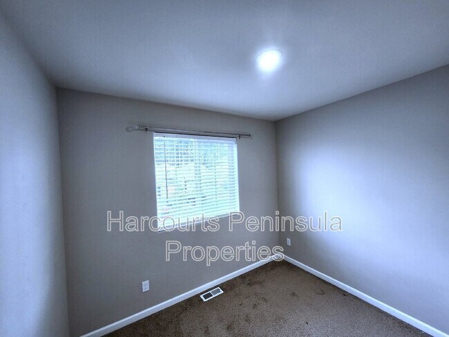 Building Photo - 4785 Driftwood St