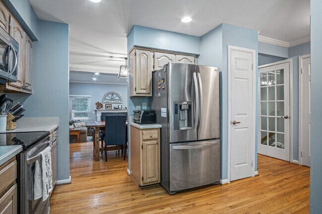 Building Photo - Reston Gem with Modern Touches and Private...