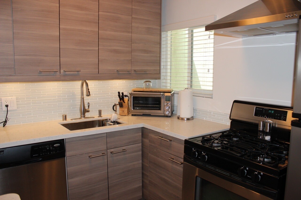 Kitchen - 4911 Indian Wood Rd