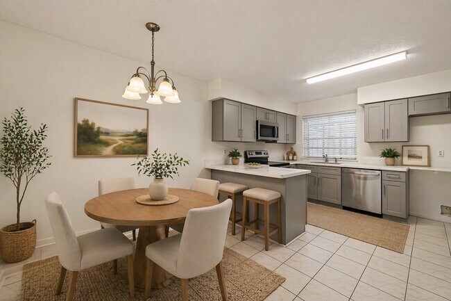 Building Photo - 13431 Clarewood Dr