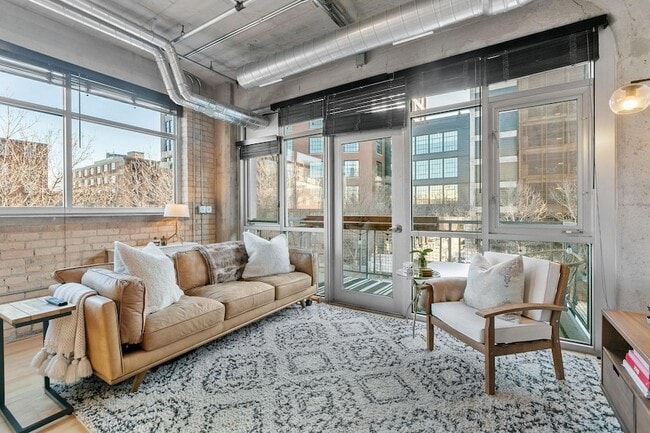 Building Photo - 748 N 3rd St