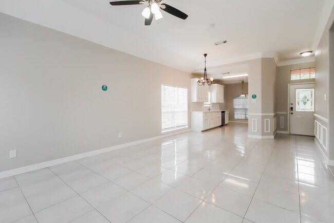 Building Photo - 3306 Maymist Dr