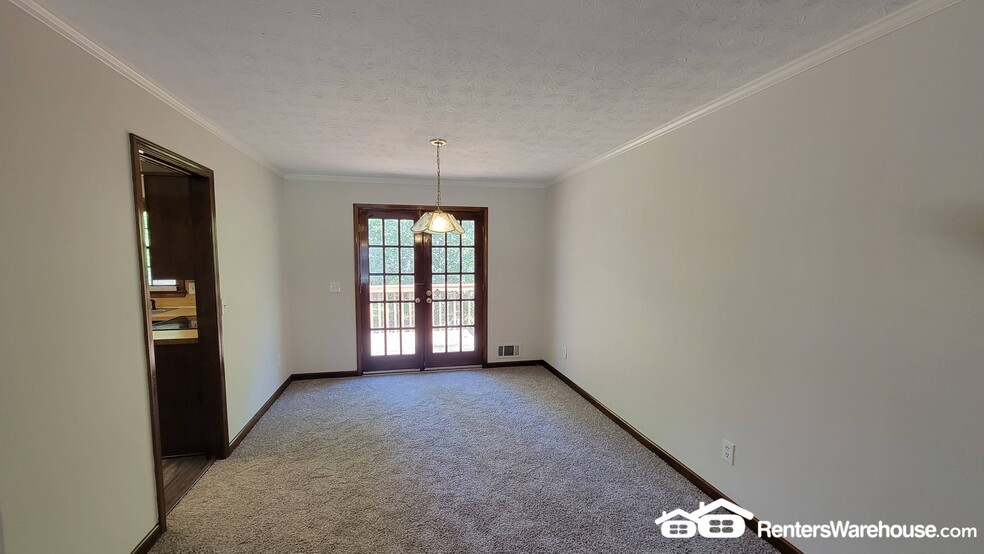 Building Photo - 2532 Mistletoe Ln SW