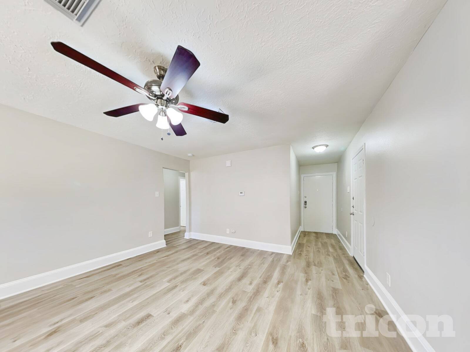 Building Photo - 4427 Oakside Dr