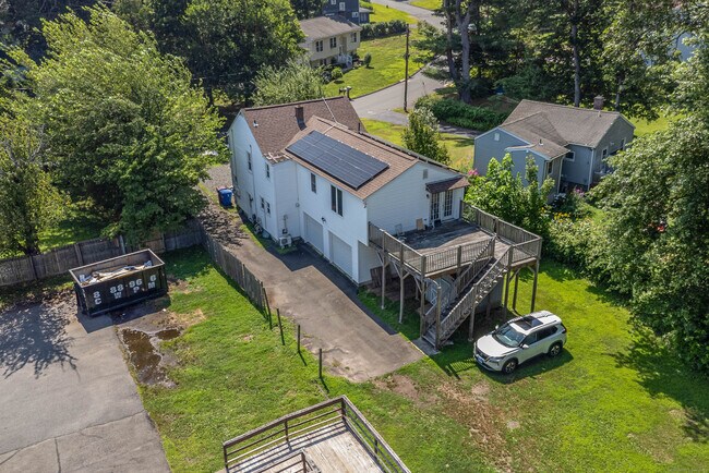 Building Photo - 43 Crescent Ave