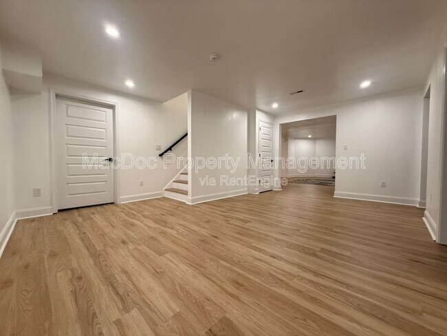 Building Photo - 10402 Laurel Ridge Way