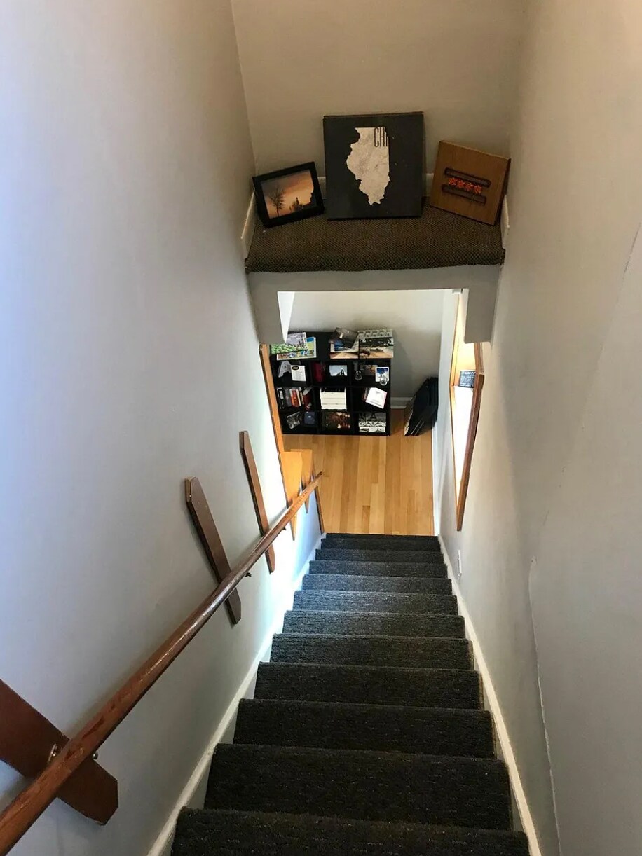 Building Photo - 1368 W Evergreen Ave