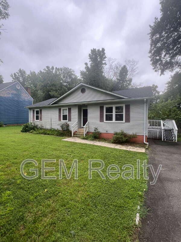 Primary Photo - 607 Casey Pl
