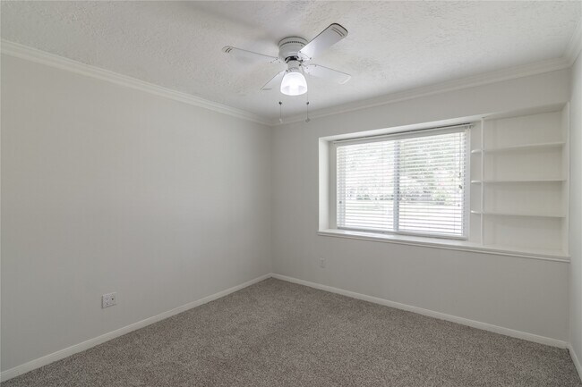 Building Photo - 2643 Hodges Bend Cir