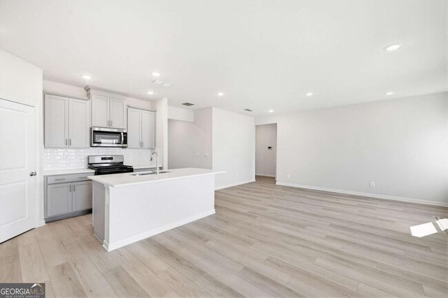 Building Photo - 7768 Richmond Trl