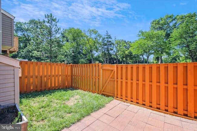 Building Photo - 13593 Beckingham Dr