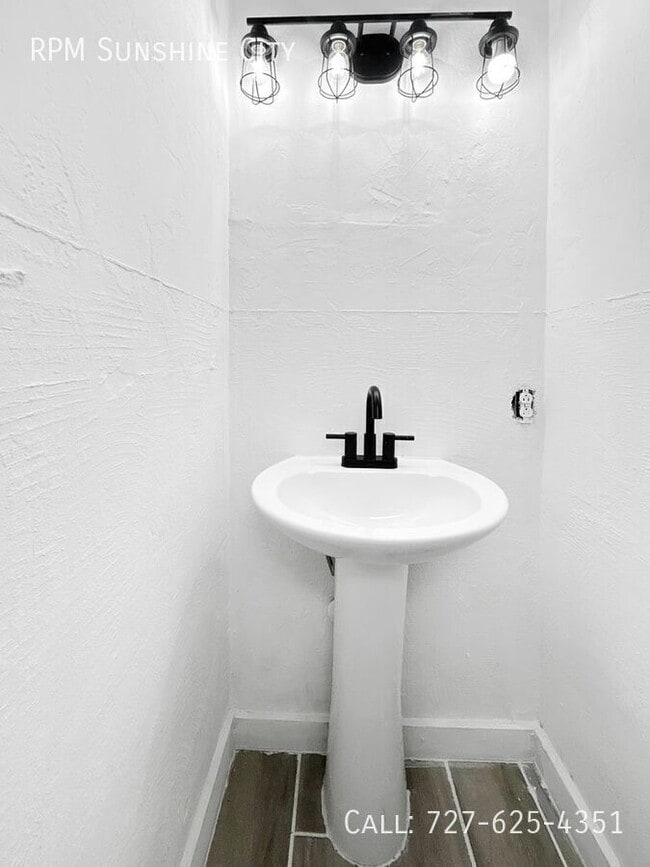 Building Photo - 10397 62nd Ter