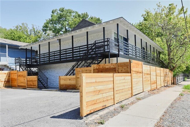 Building Photo - 4501 Speedway