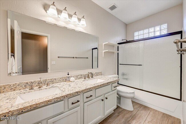 Building Photo - 13383 W Alvarado Dr