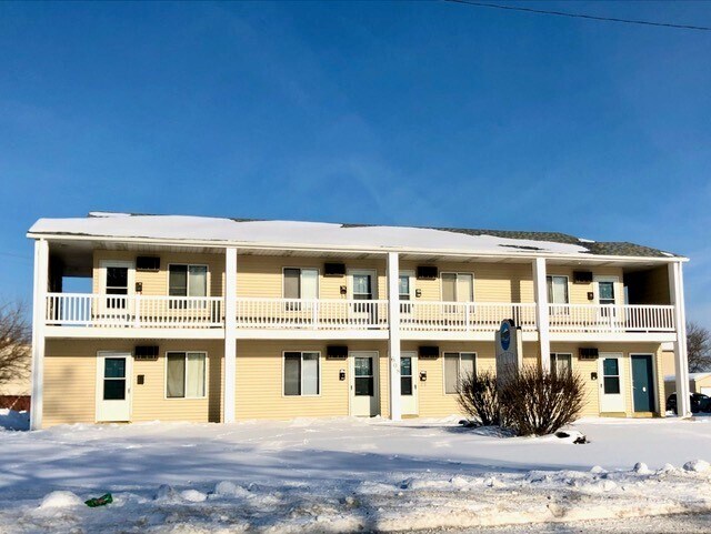 Primary Photo - The Summit Ford Apartments