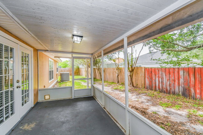 Building Photo - 501 Fallen Timbers Dr