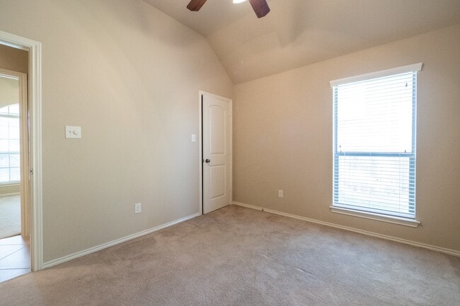 Building Photo - 5211 Belvedere Dr