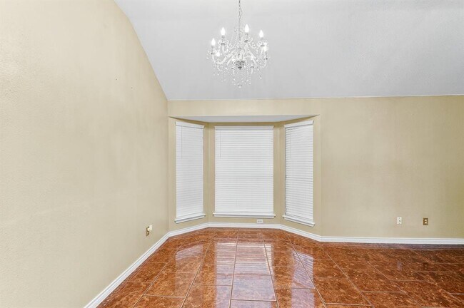 Building Photo - 1229 Laurelleaf Dr