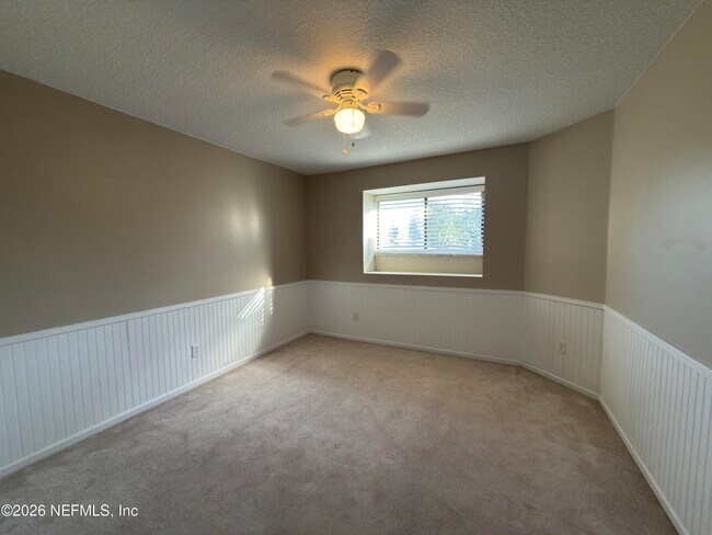 Building Photo - 1 TURTLEBACK Trl
