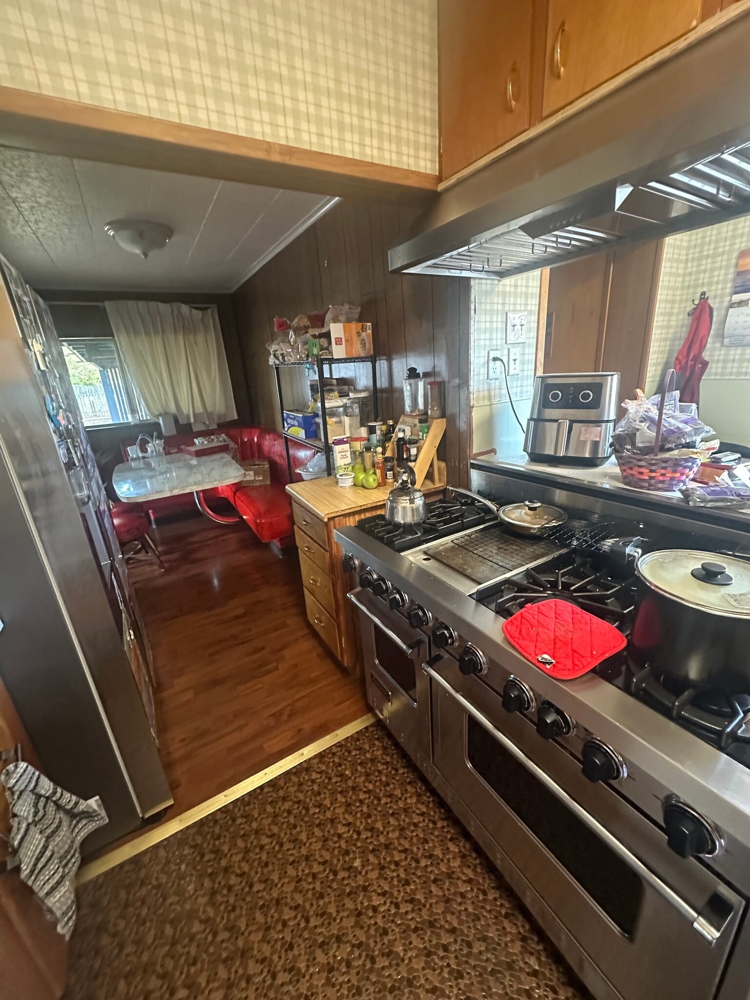 Building Photo - 507 S Rock St