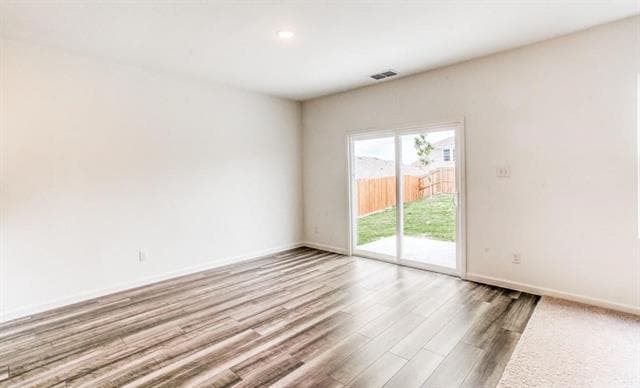 Building Photo - 720 Holly St