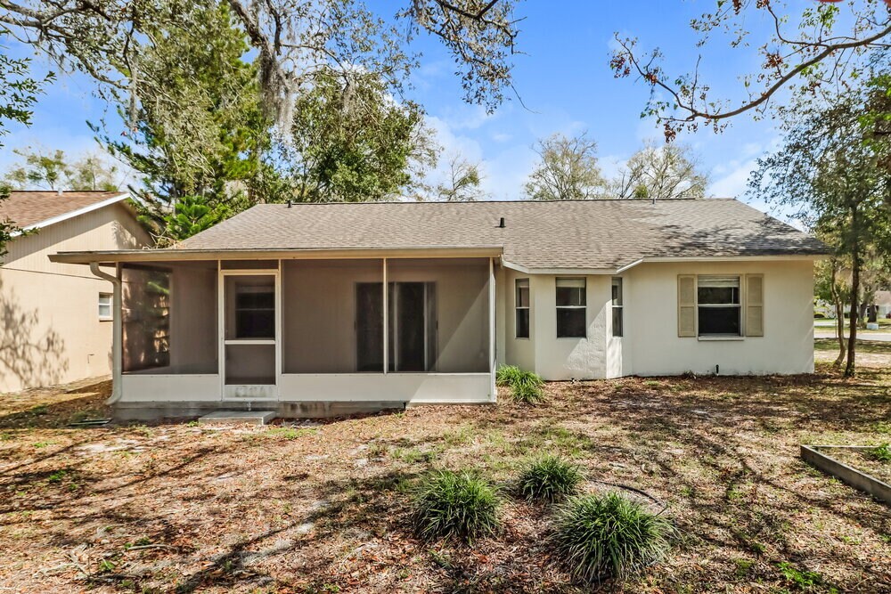 Building Photo - 8047 Hathaway Dr