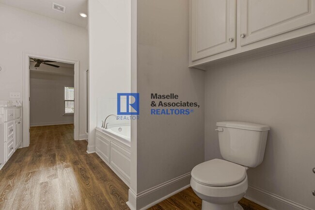 Building Photo - 3 Bed/2 Bath Home in Silver Ridge