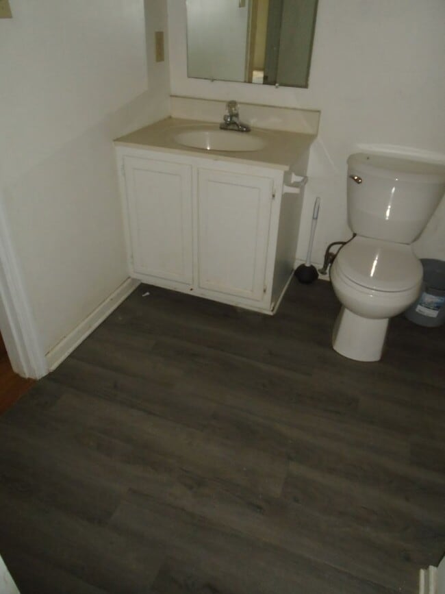 Building Photo - Beaver Creek South