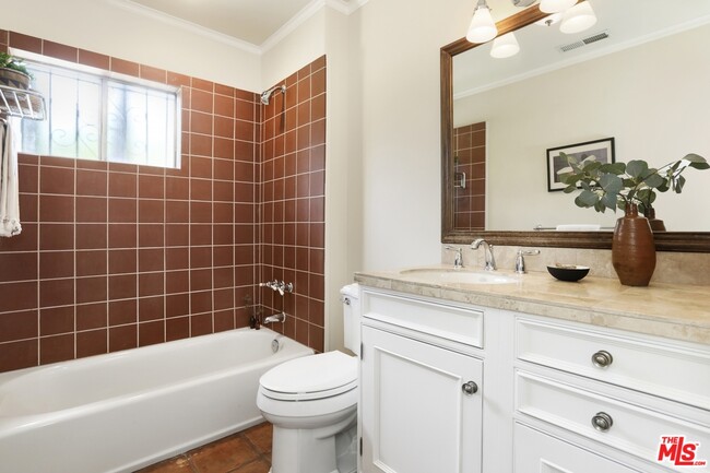 Building Photo - 1470 Westerly Terrace