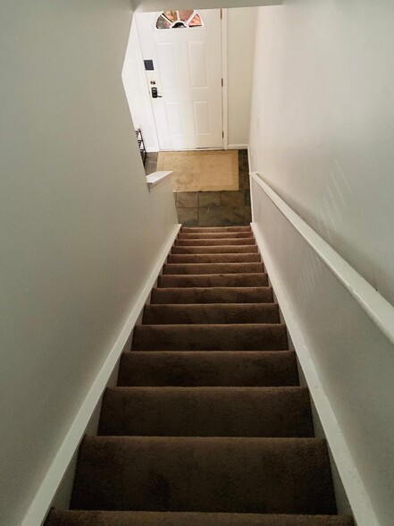 Stairs - 2856 Summergrove Ct