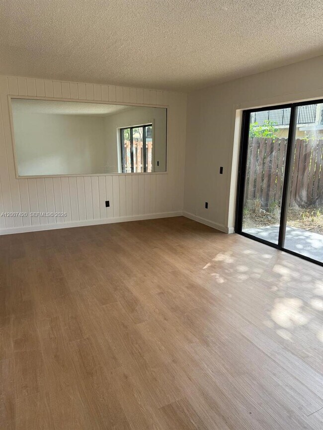 Building Photo - 4163 SW 66th Terrace