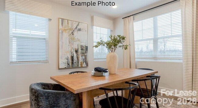 Building Photo - 8629 Chagrin Dr