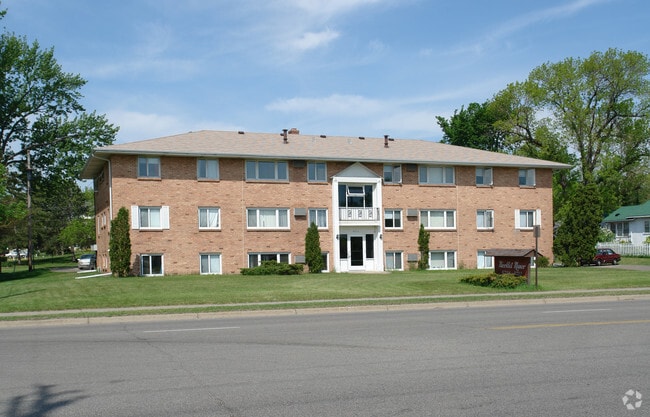 Primary Photo - NICOLLET MANOR