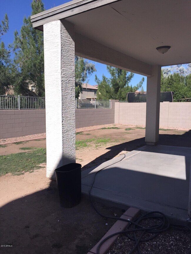 Building Photo - 15852 N 172nd Ln