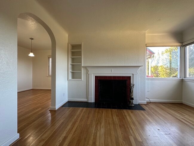 Building Photo - 4026 45th Ave SW