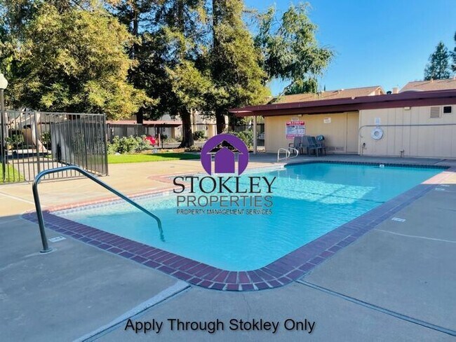 Building Photo - Stokley Properties Welcomes 1534 Parkwood ...
