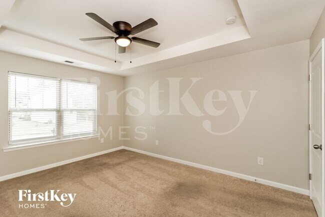 Building Photo - 38 Foothills Pkwy NE