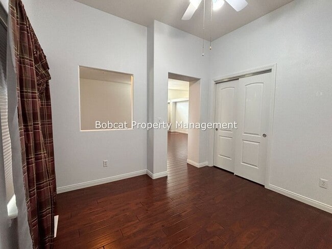 Building Photo - 1626 Evergreen Dr